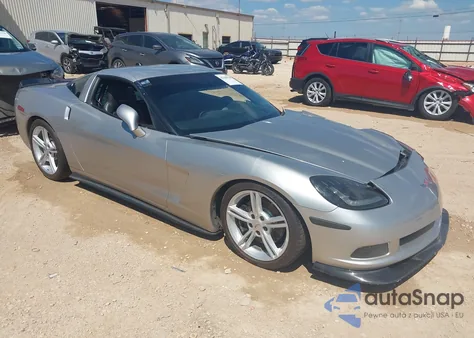 2005 Chevrolet Corvette z USA, uszkodzony, nr VIN 1G1YY24U455129818
